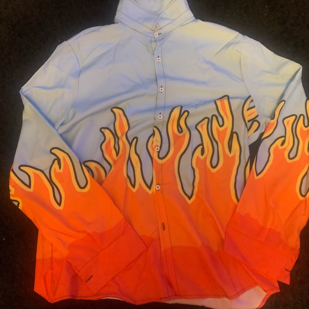 New never worn,fits good,quality is amazing,looks amazing